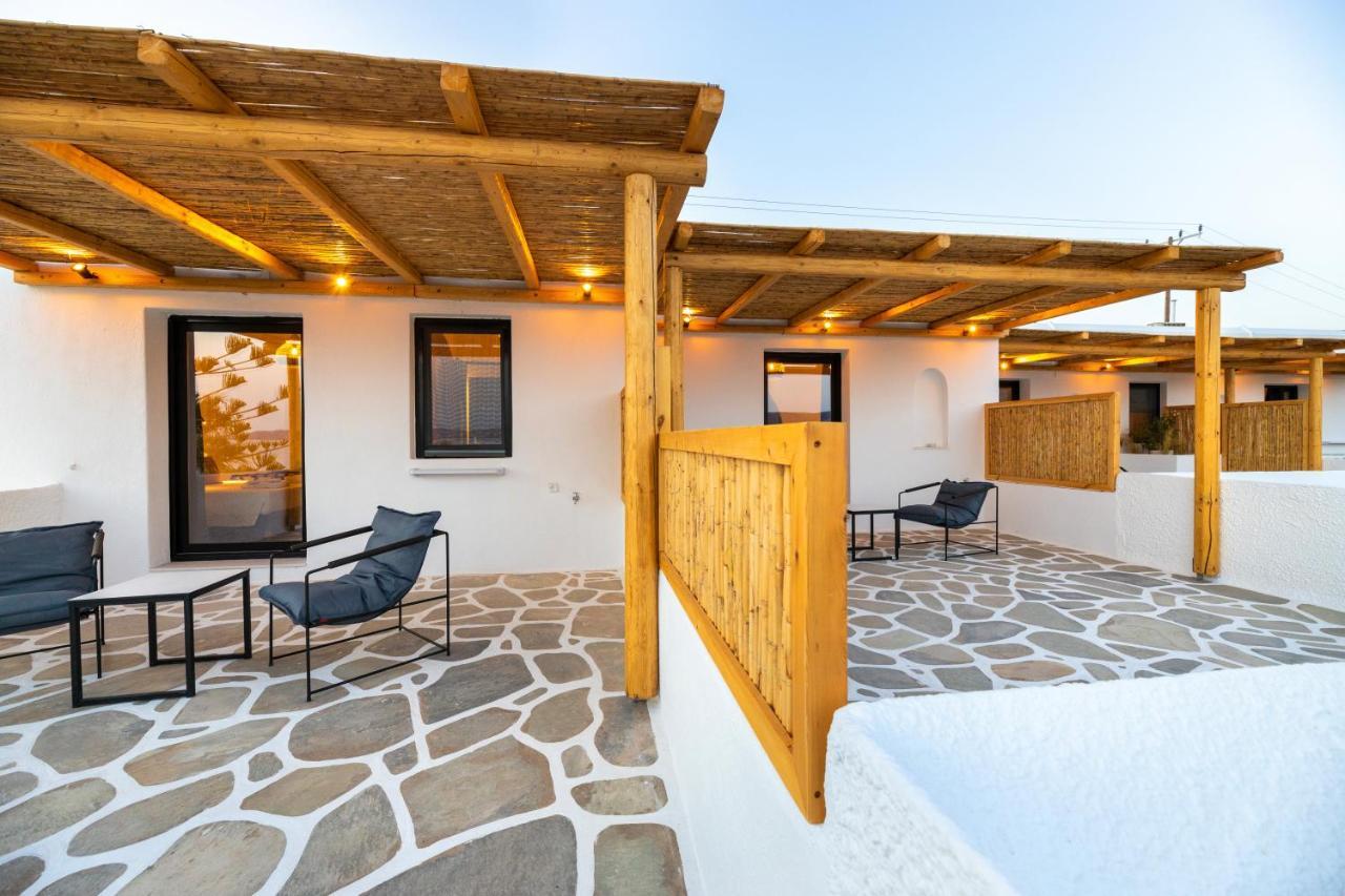 Omilos Beachfront House Parikia  Exterior photo