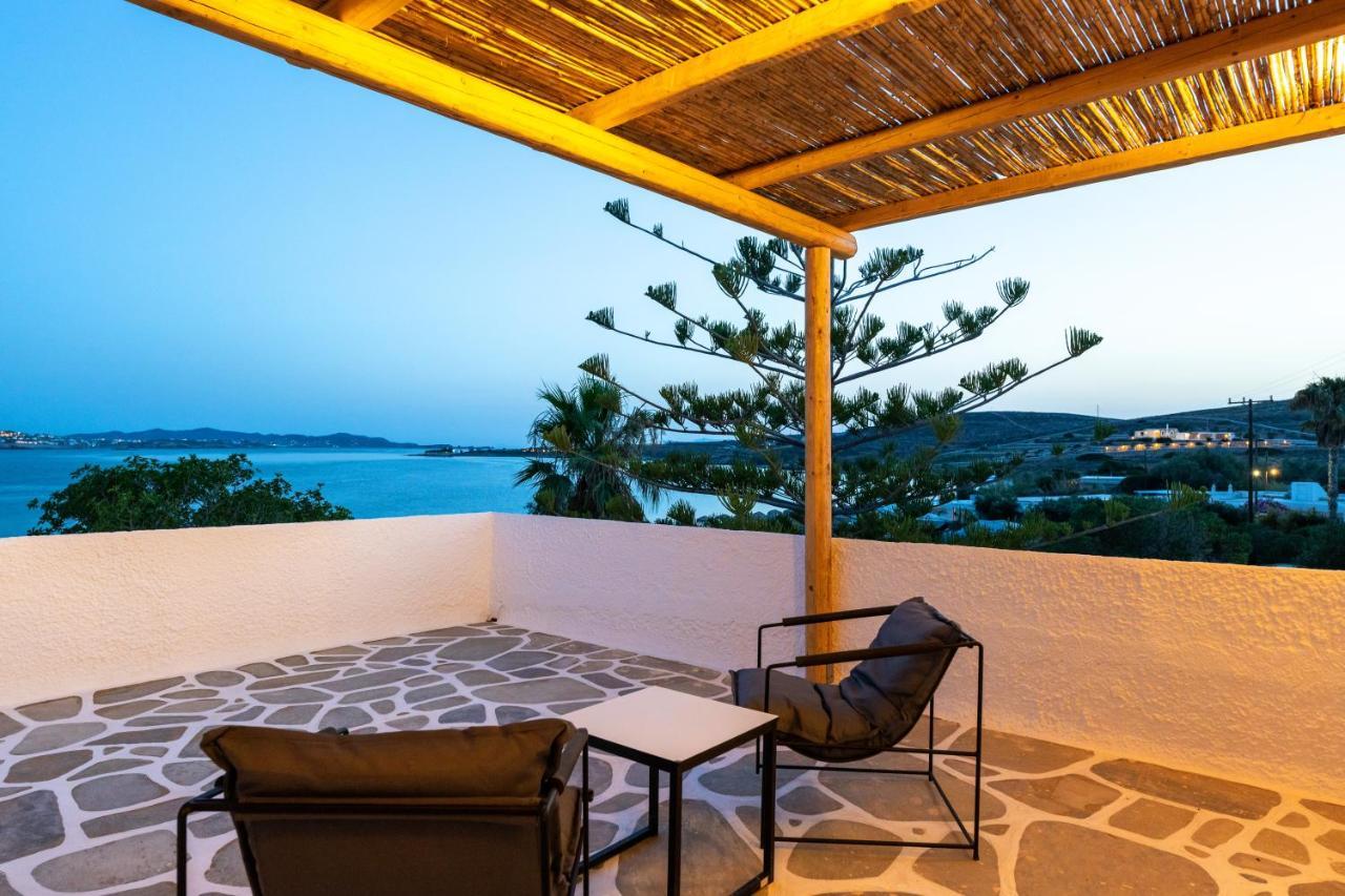 Omilos Beachfront House Parikia  Exterior photo