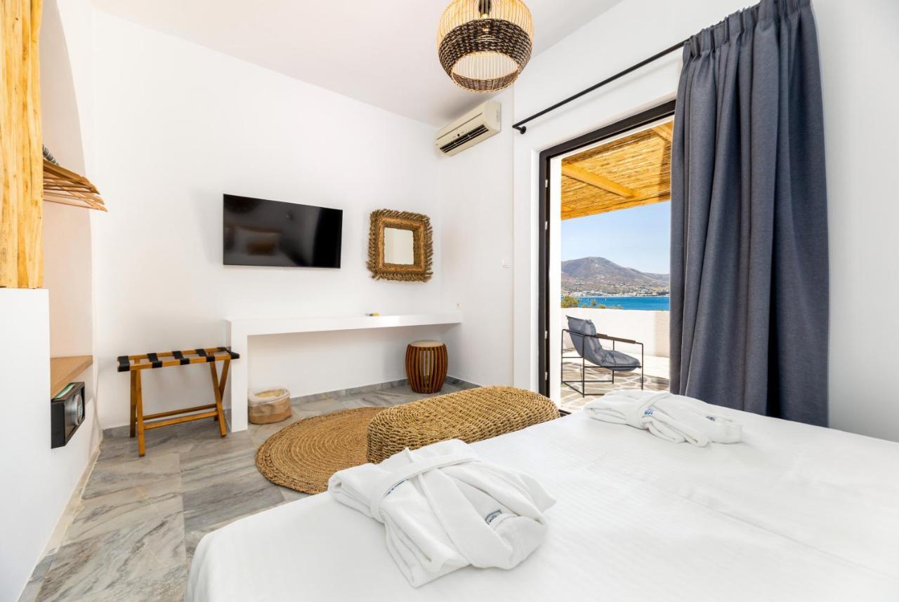 Omilos Beachfront House Parikia  Exterior photo
