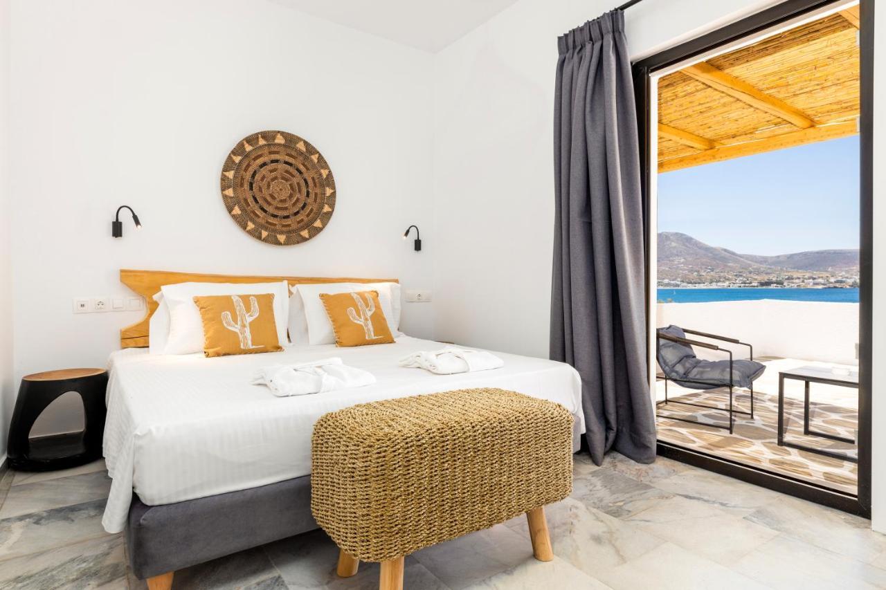Omilos Beachfront House Parikia  Exterior photo